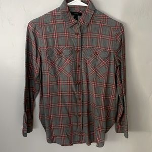 Women’s J Crew grey/plaid flannel. Size 2P.